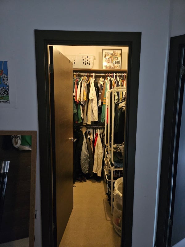 Room Monier Road in Greater London