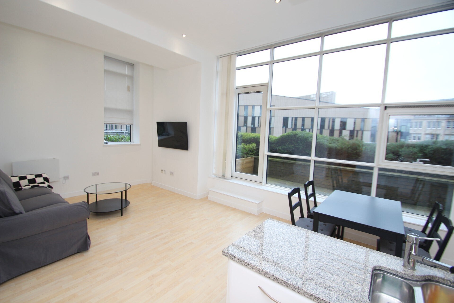 Flat Albion Street in Glasgow