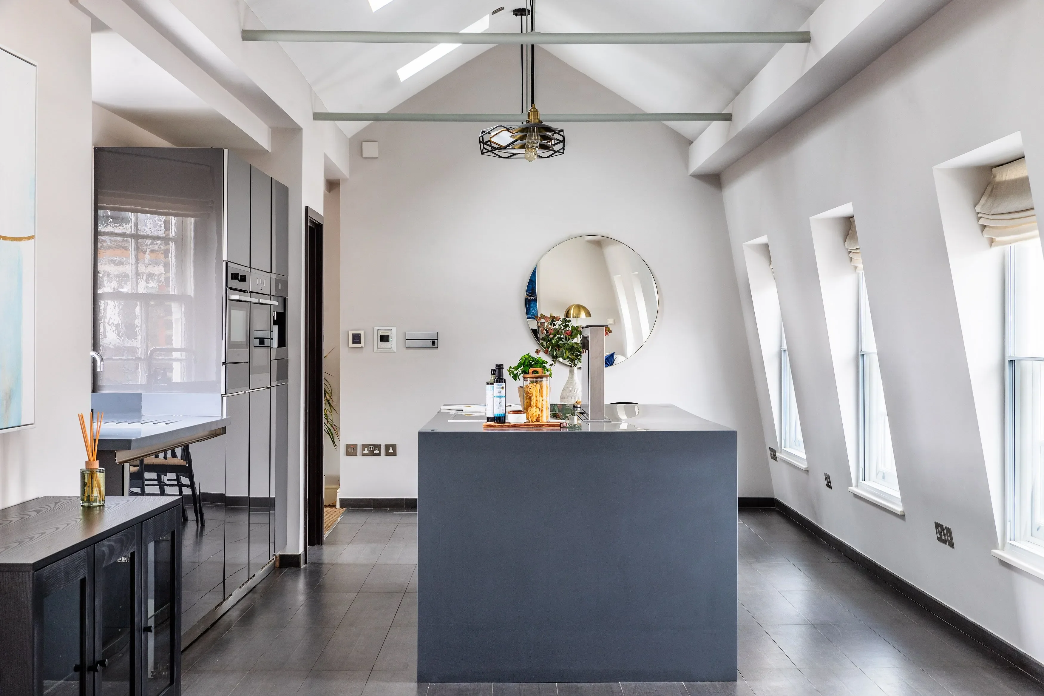 Flat Garrick Street in City of Westminster