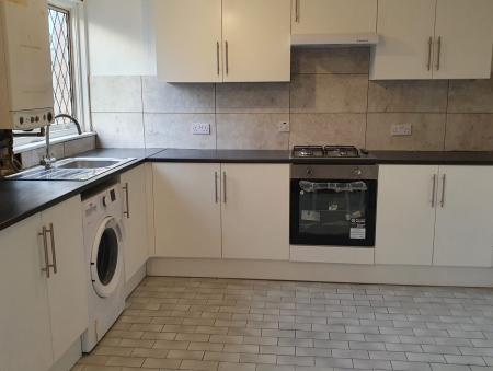 House Thrales Close in Luton