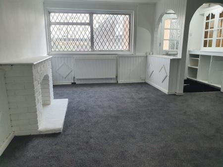 House Thrales Close in Luton