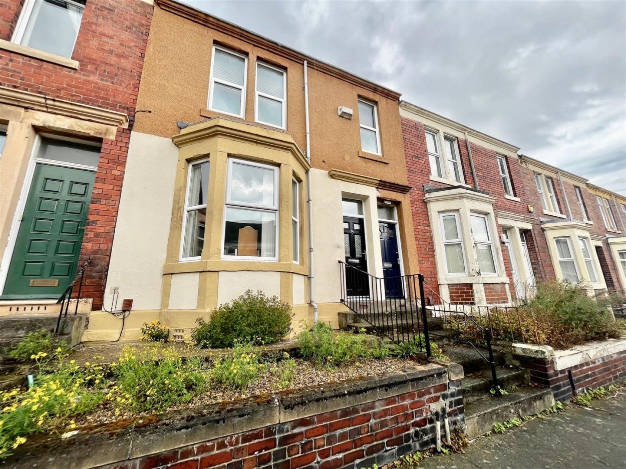 Flat Windsor Avenue in Gateshead