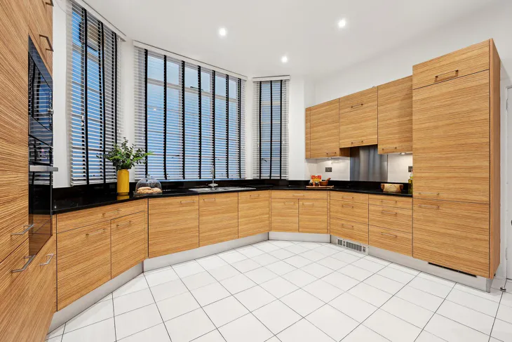 Flat Grosvenor Square in City of Westminster