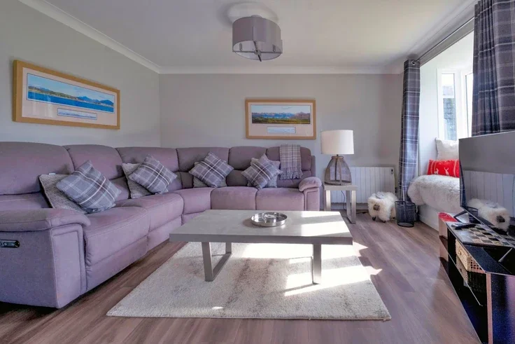 Flat Guthrie Court in Gleneagles
