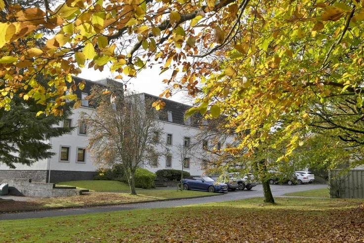 Flat Guthrie Court in Gleneagles