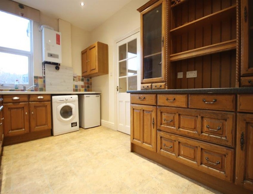 Flat London Road in Alderley Edge