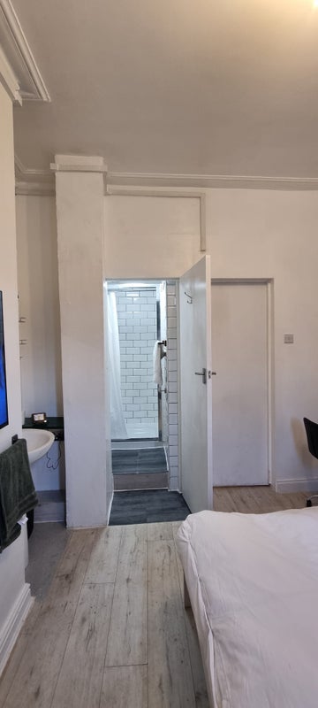Room Silvester Street in Liverpool