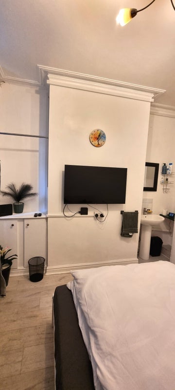Room Silvester Street in Liverpool