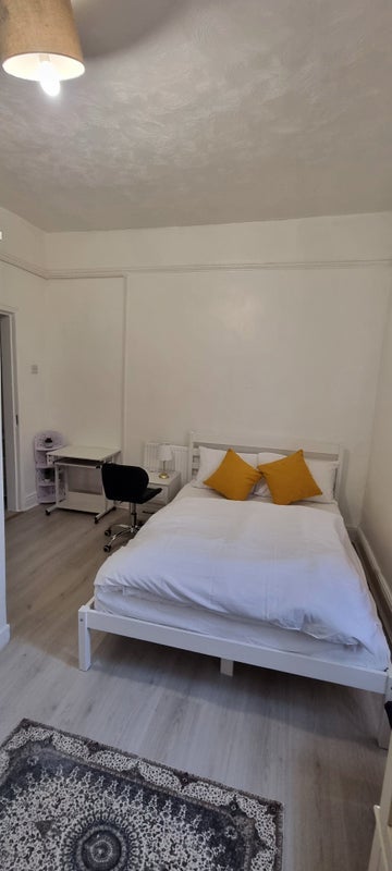 Room Silvester Street in Liverpool