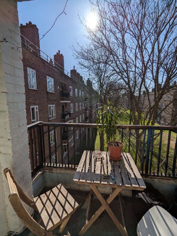 Room Leander Road in Greater London