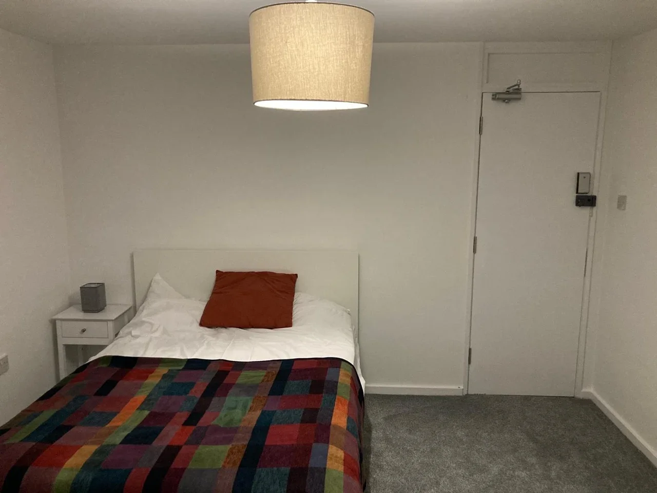 Room Hartington Close in Greater London