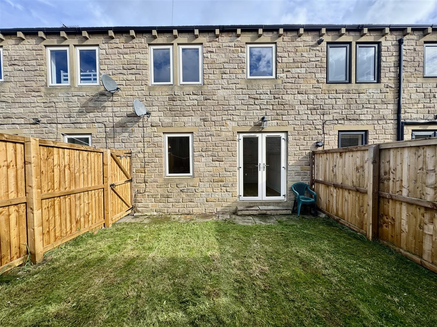 House Botany Lane in Kirkburton
