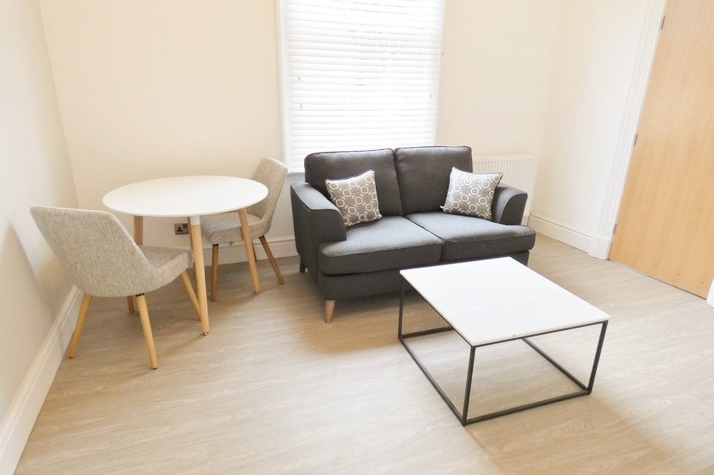 Flat Latham Street in Preston