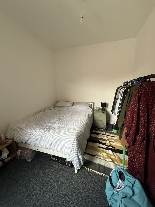 Room Blenheim Avenue in Manchester