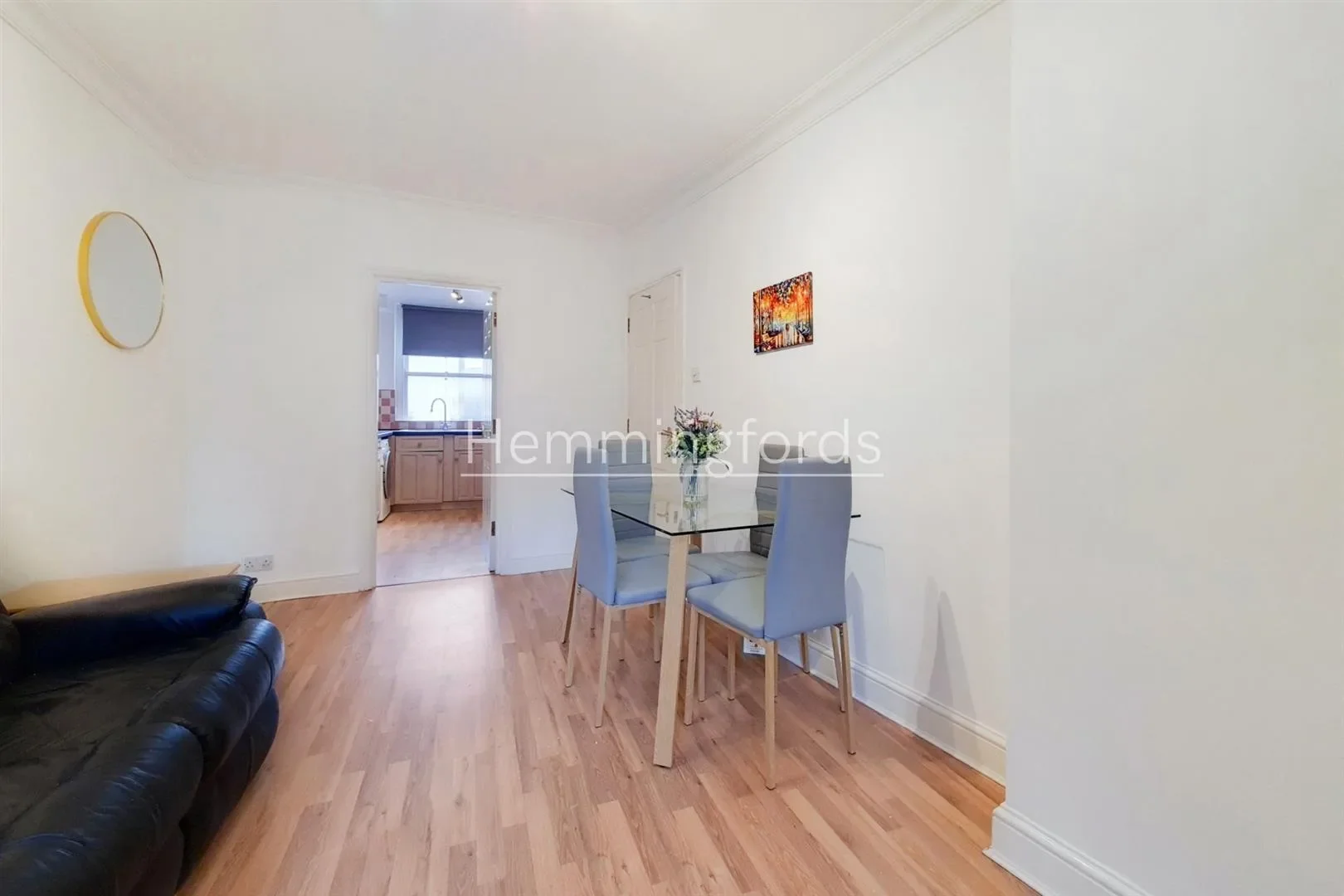 Flat Farringdon Road in Greater London