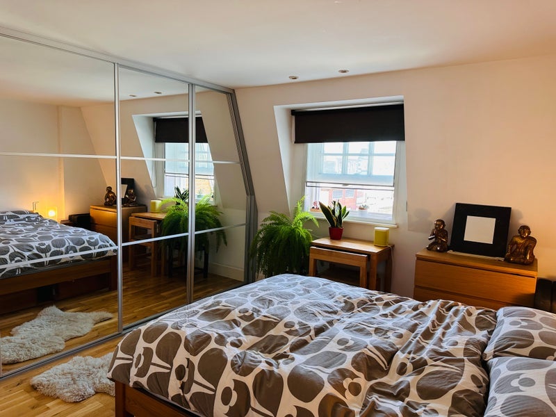 Flat Underhill Street in Greater London