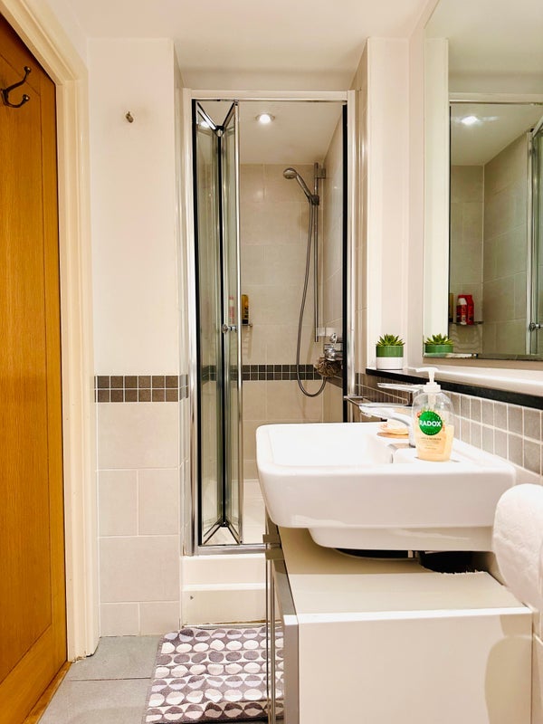 Flat Underhill Street in Greater London