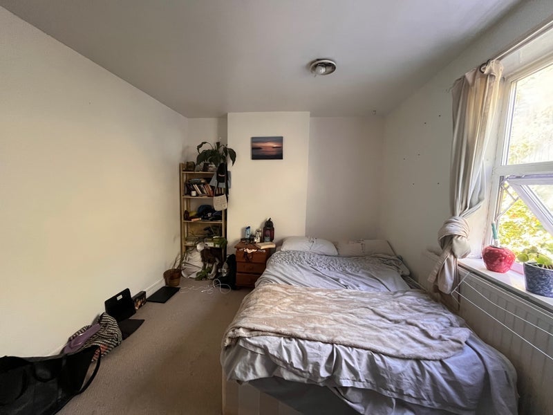 Room Kingsland Road in Greater London