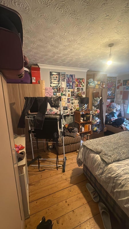 Room Wallscourt Road South in Bristol
