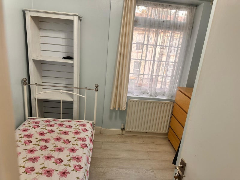 Room Jephson Road in Greater London