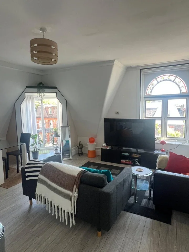 Flat Parsifal Road in Greater London