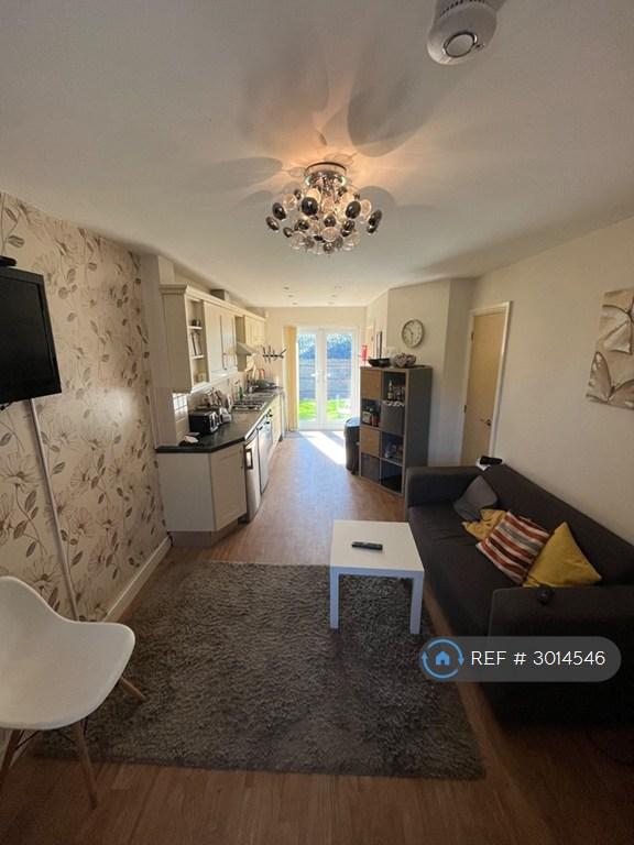 Room Salisbury Close in Crewe