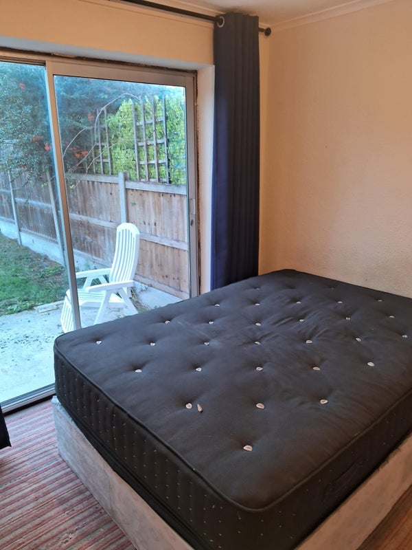Room Laburnum Drive in Chelmsford