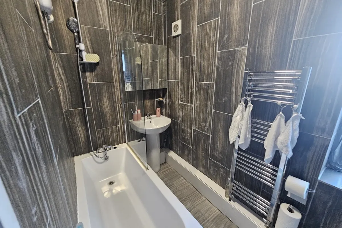 Flat Wortley Road in Leeds