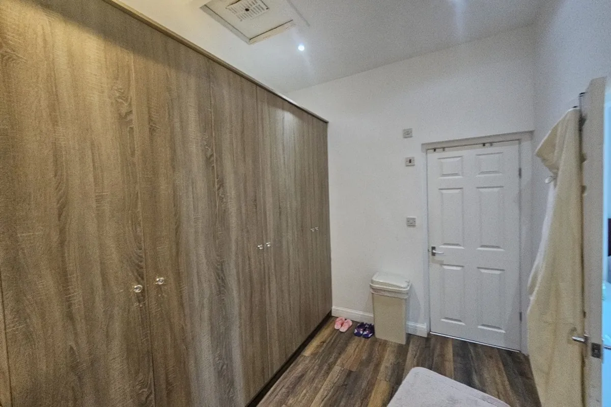 Flat Wortley Road in Leeds