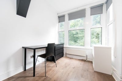 Flat Hartley Avenue in Leeds