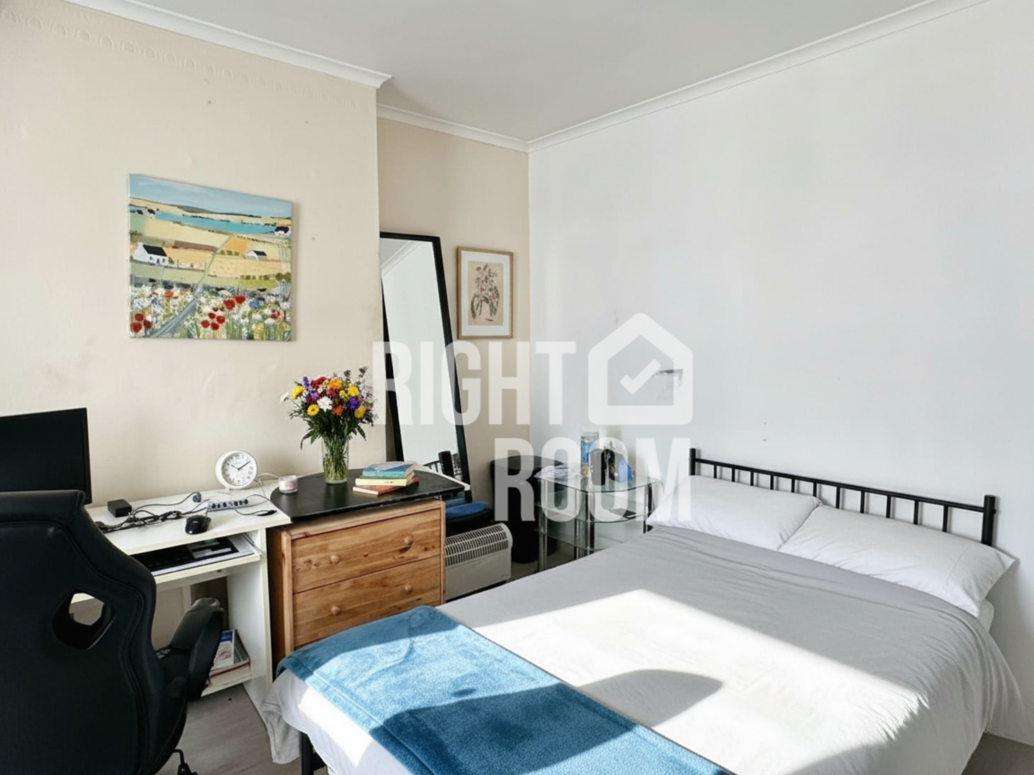Room Burgess Road in Southampton