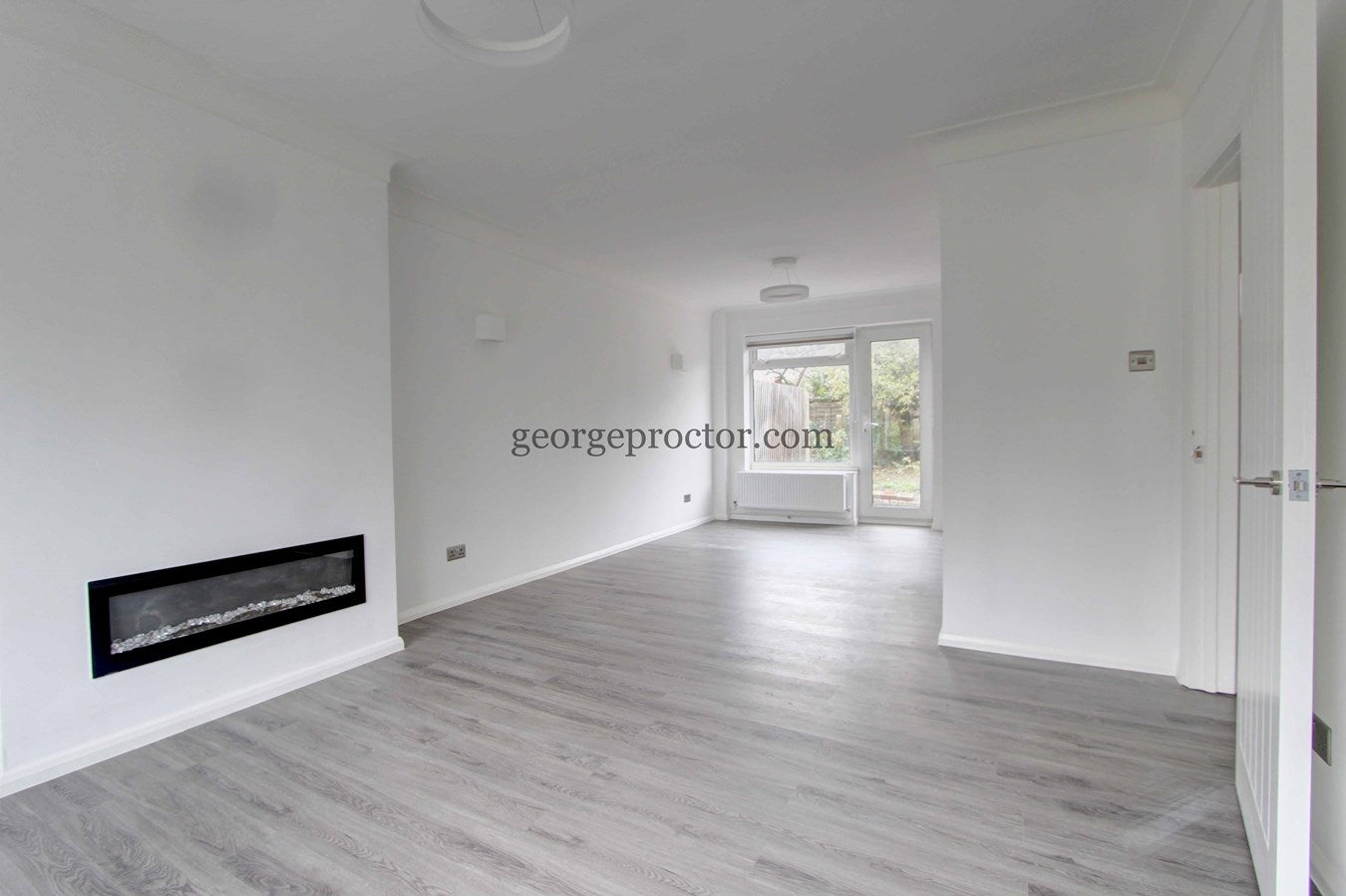 House Waverley Close in Greater London