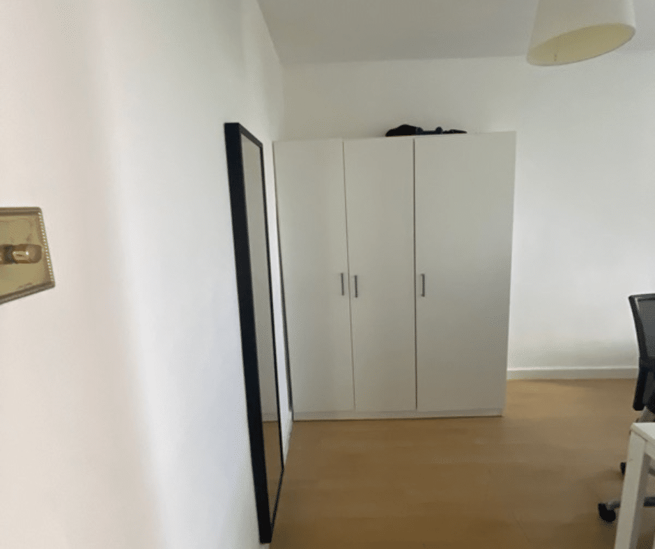 Room Wrotham Road in Greater London