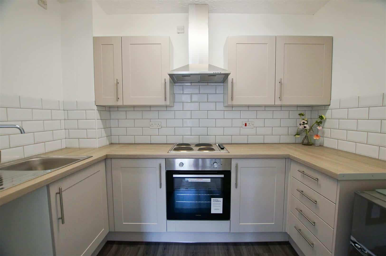Flat Fishbourne Road East in Chichester
