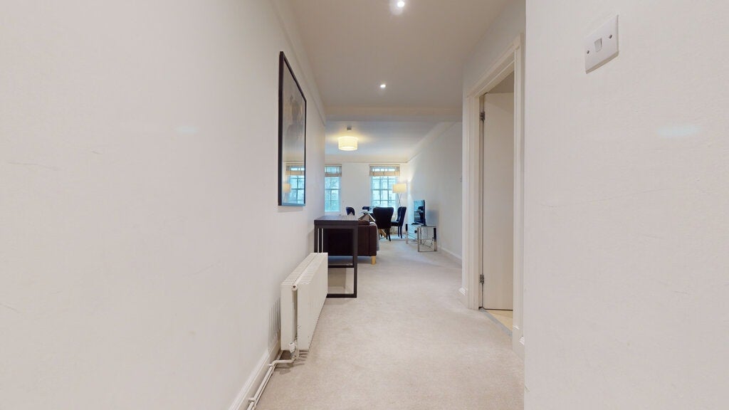 Flat Fulham Road in Greater London