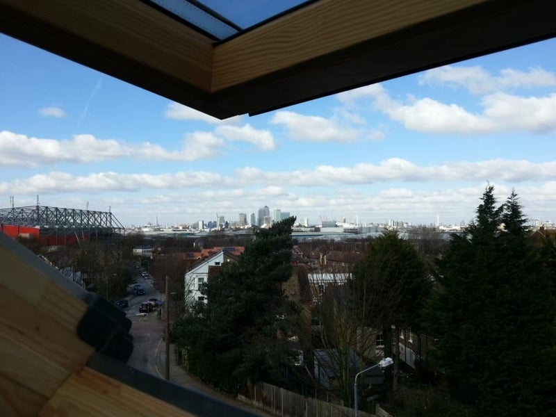 Room Coxmount Road in Greater London