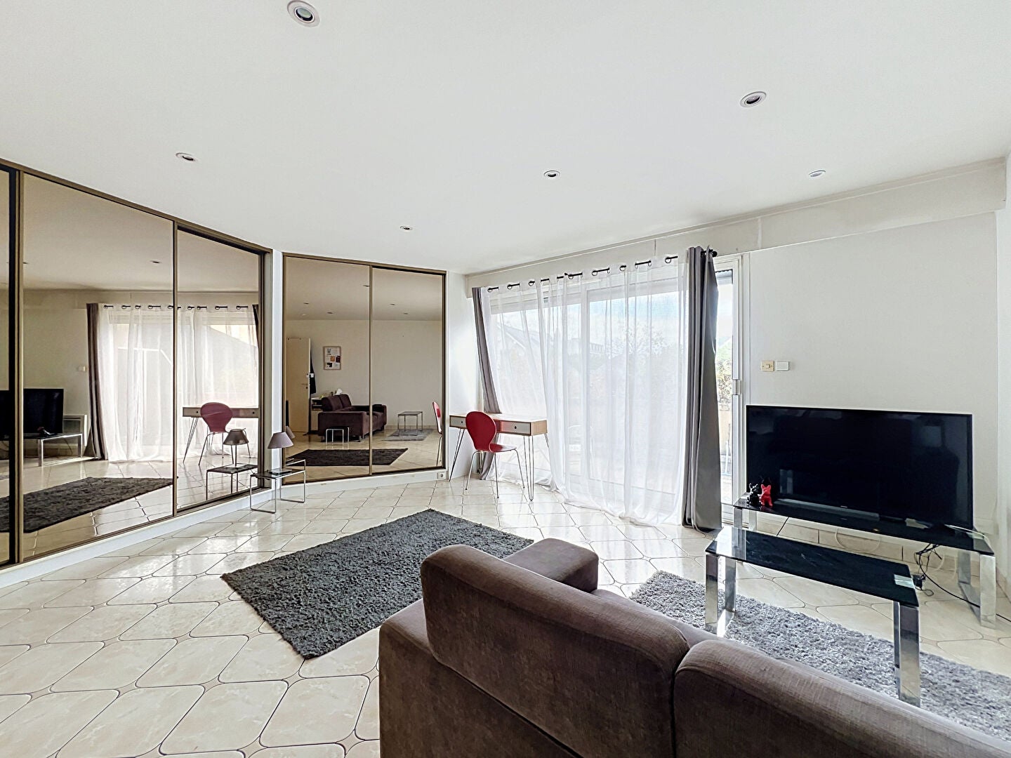 Flat Quai Monge in Angers