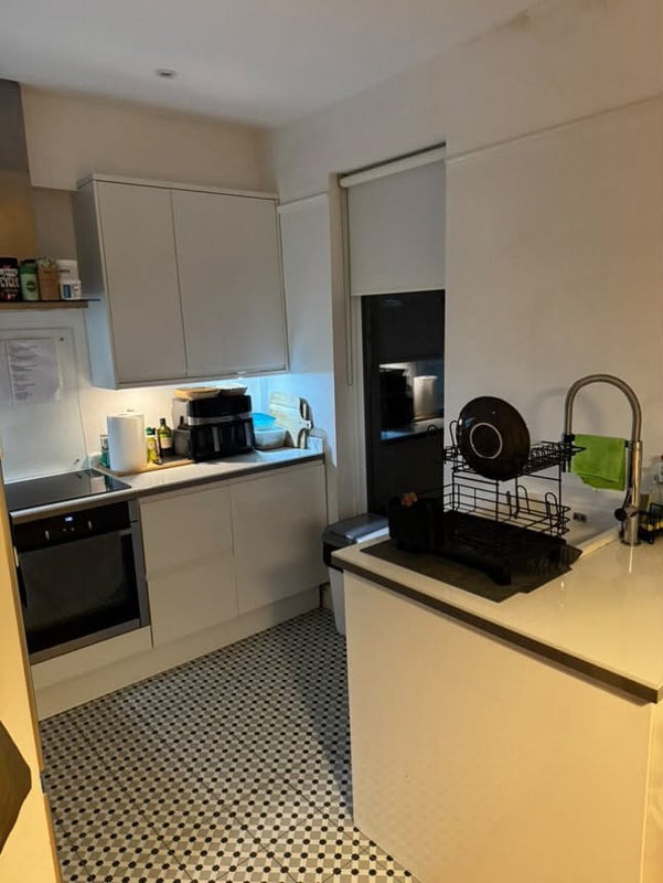 Room Helmsdale Road in Greater London