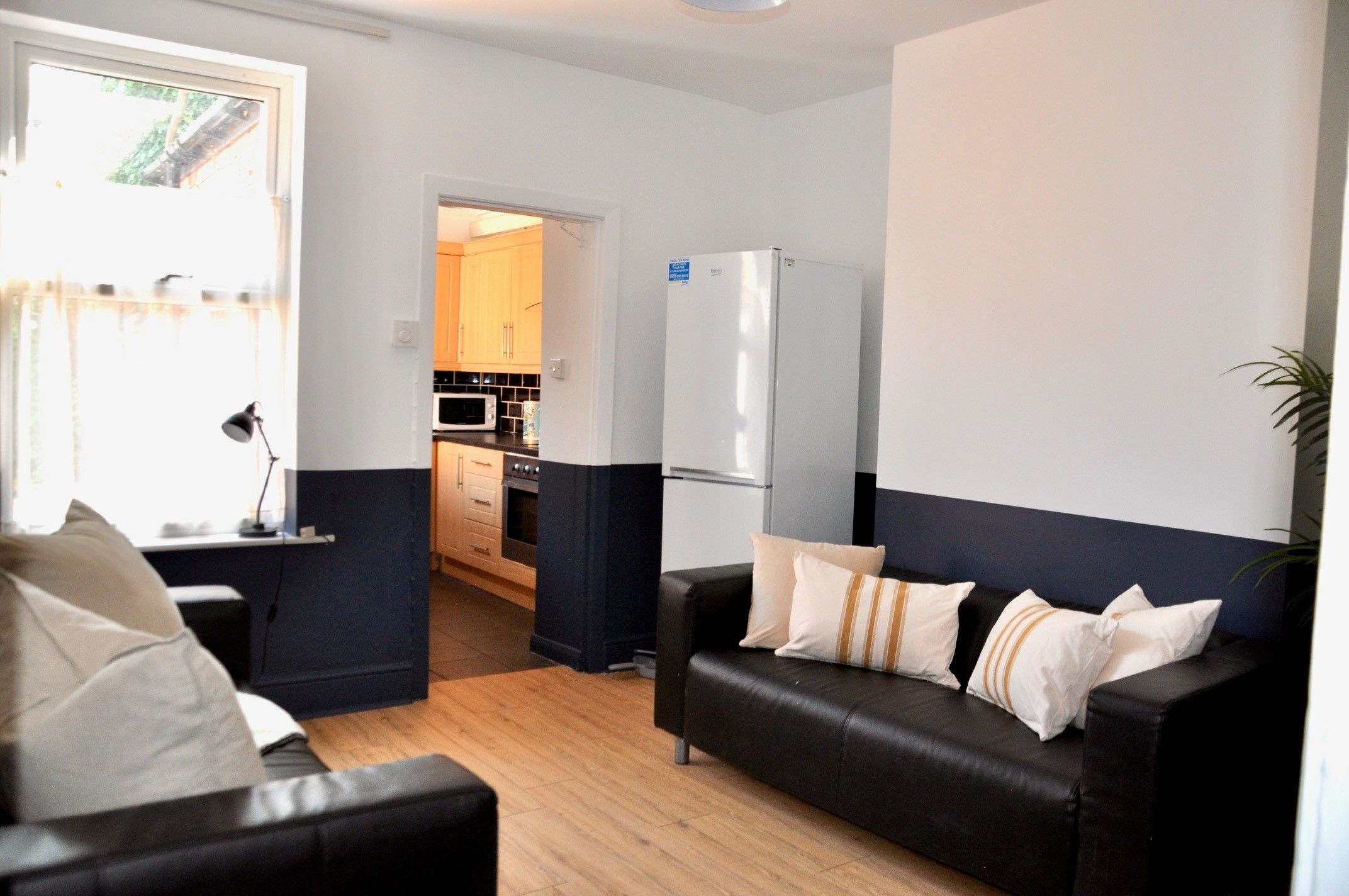 Room Stalker Lees Road in Sheffield