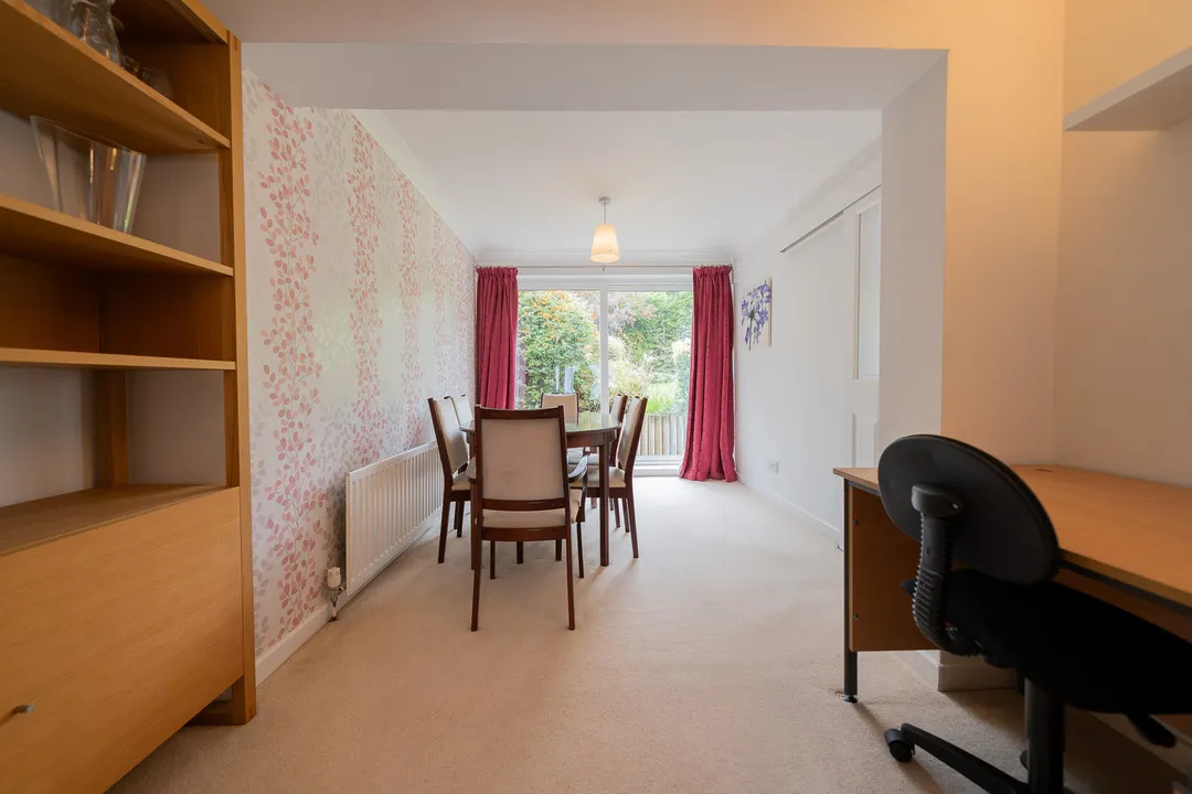 House Cardinal Close in Hinckley and Bosworth