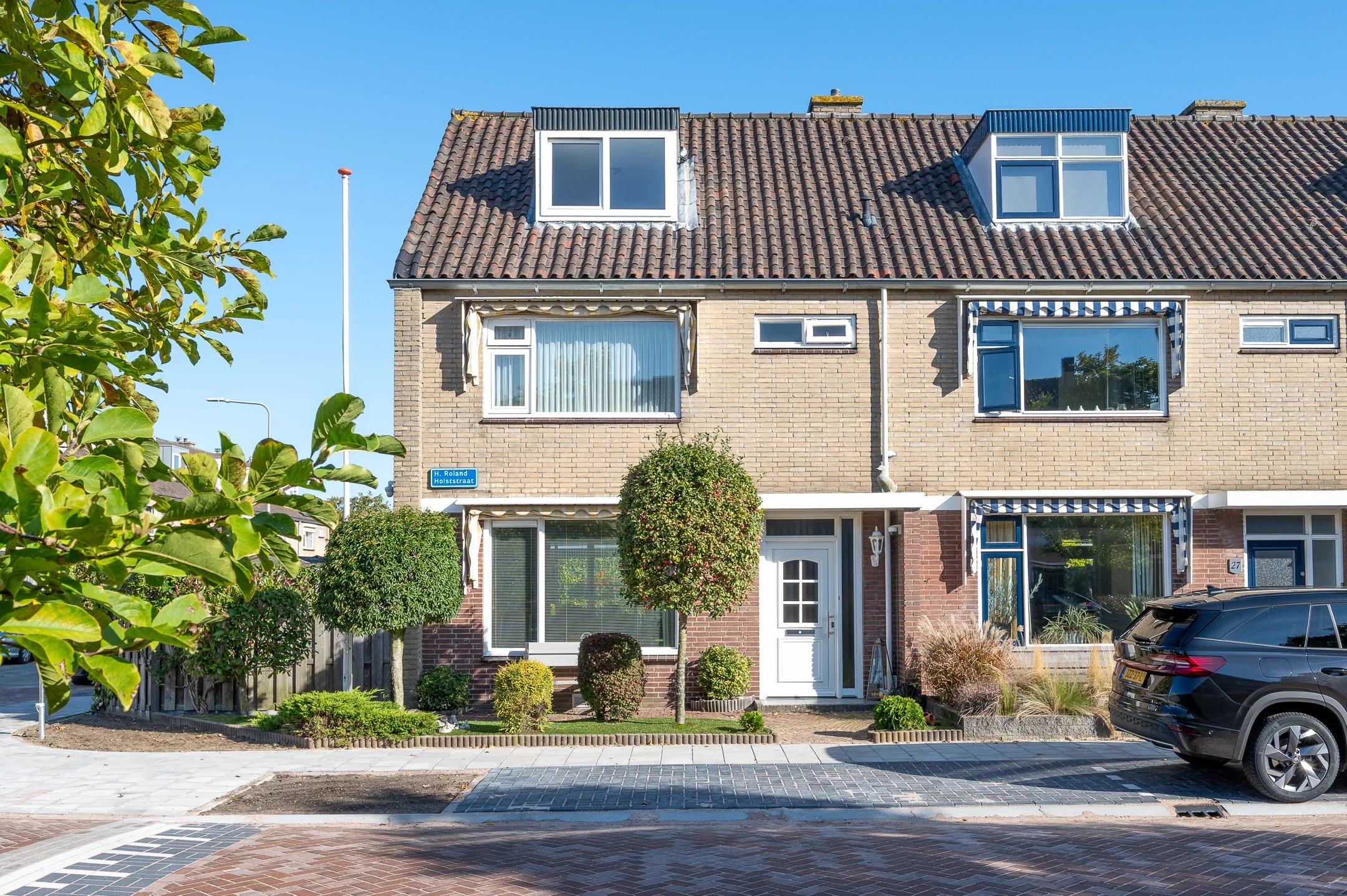 Huis H Roland Holststraat 25 in Zwolle