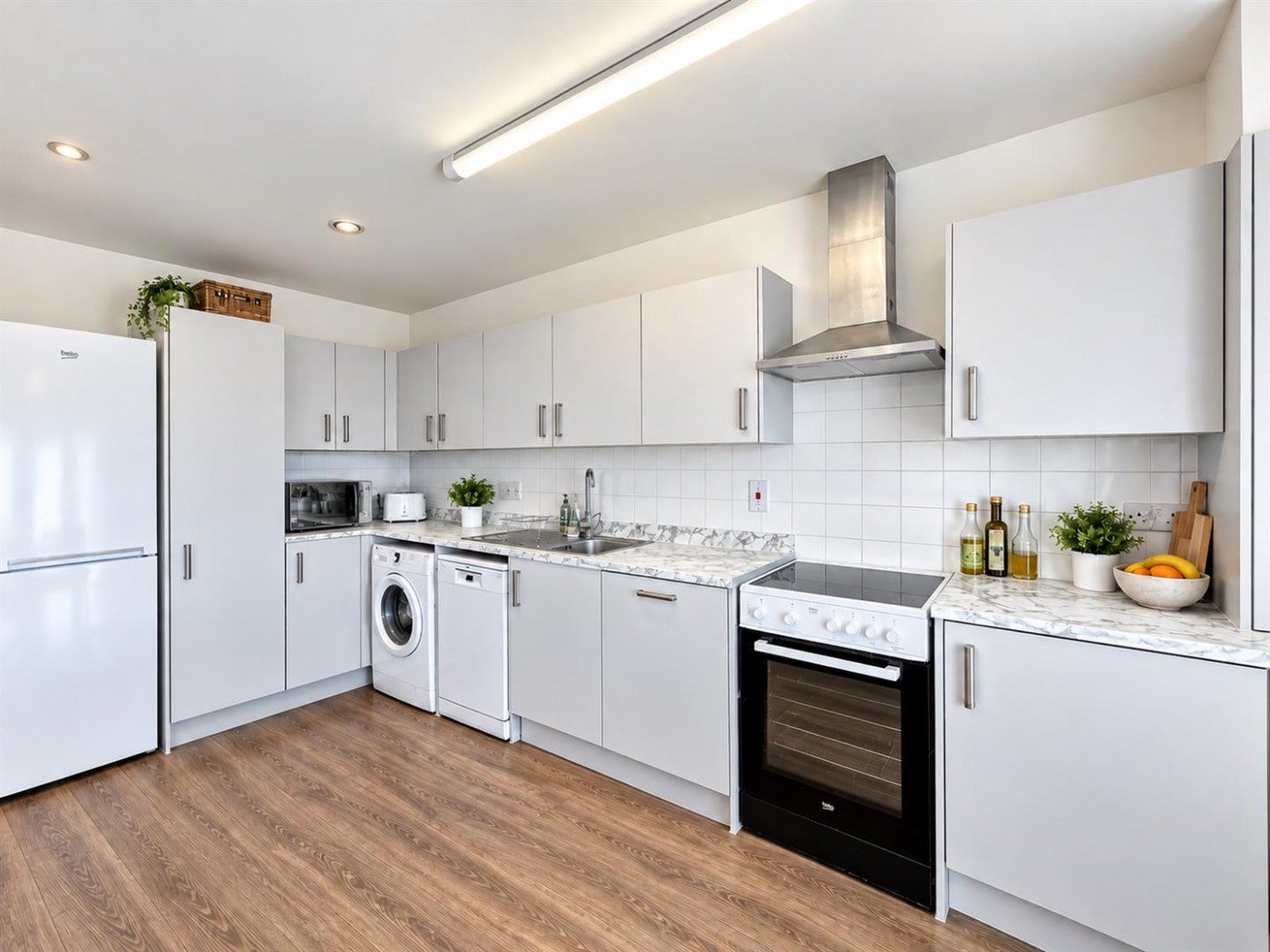 Flat Hatton Road in Greater London
