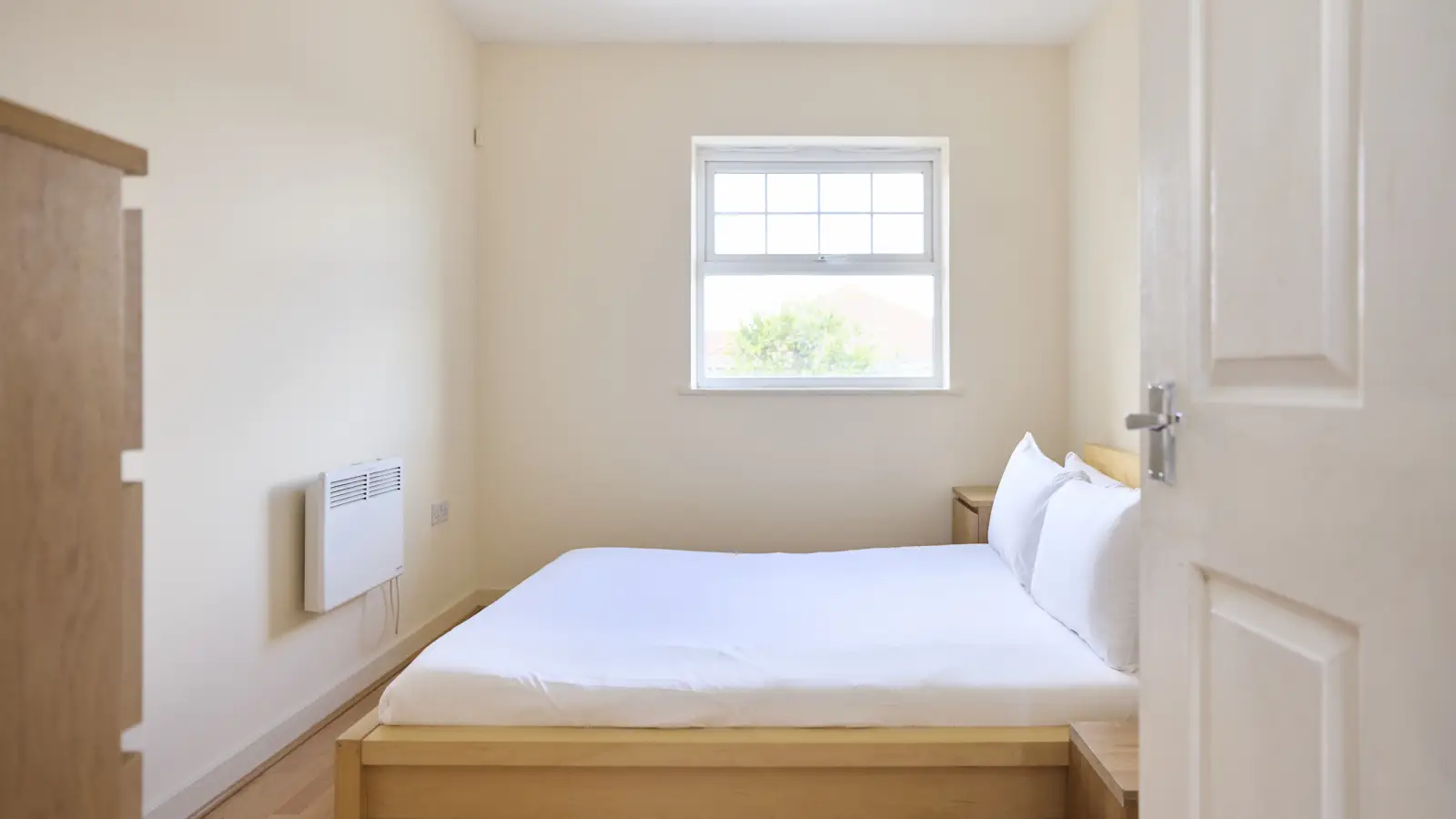 Flat Halford Close in Greater London