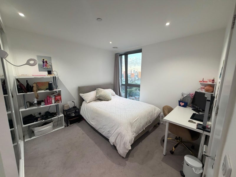 Room Limeharbour in Greater London