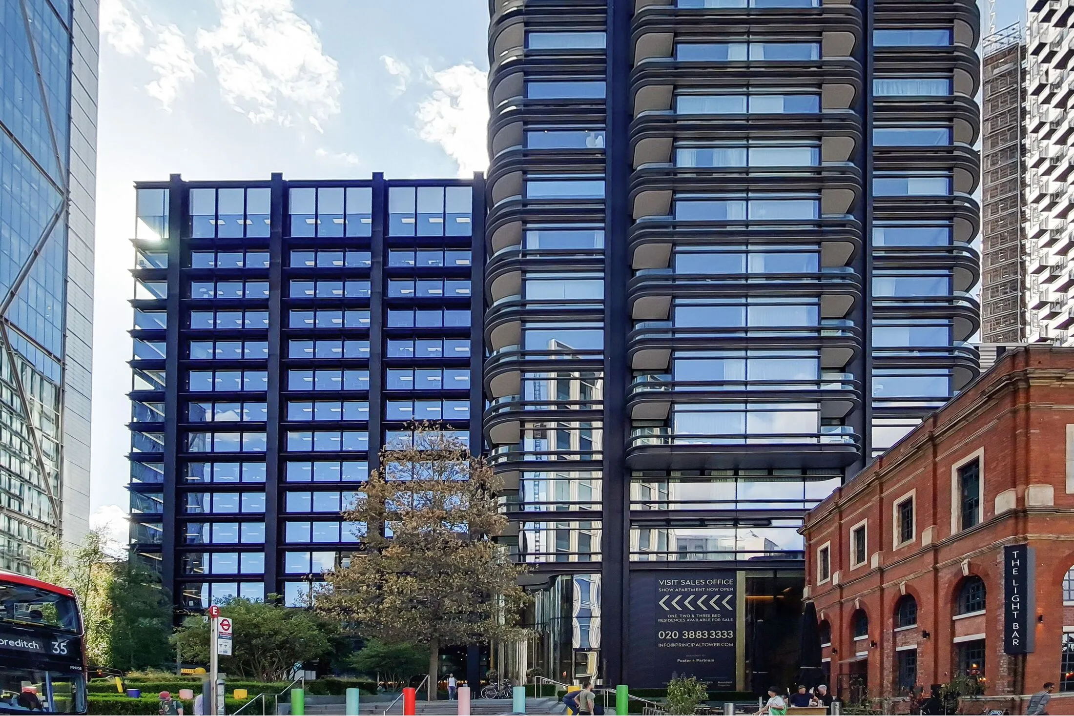 Flat Appold Street in Greater London