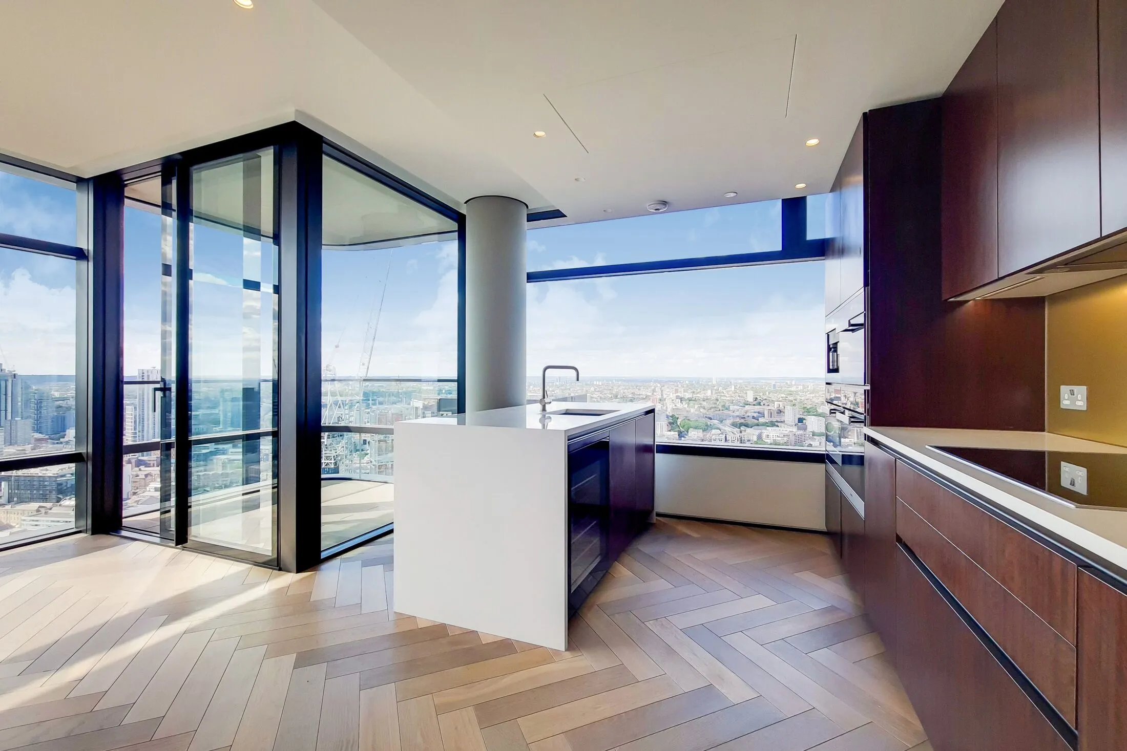 Flat Appold Street in Greater London