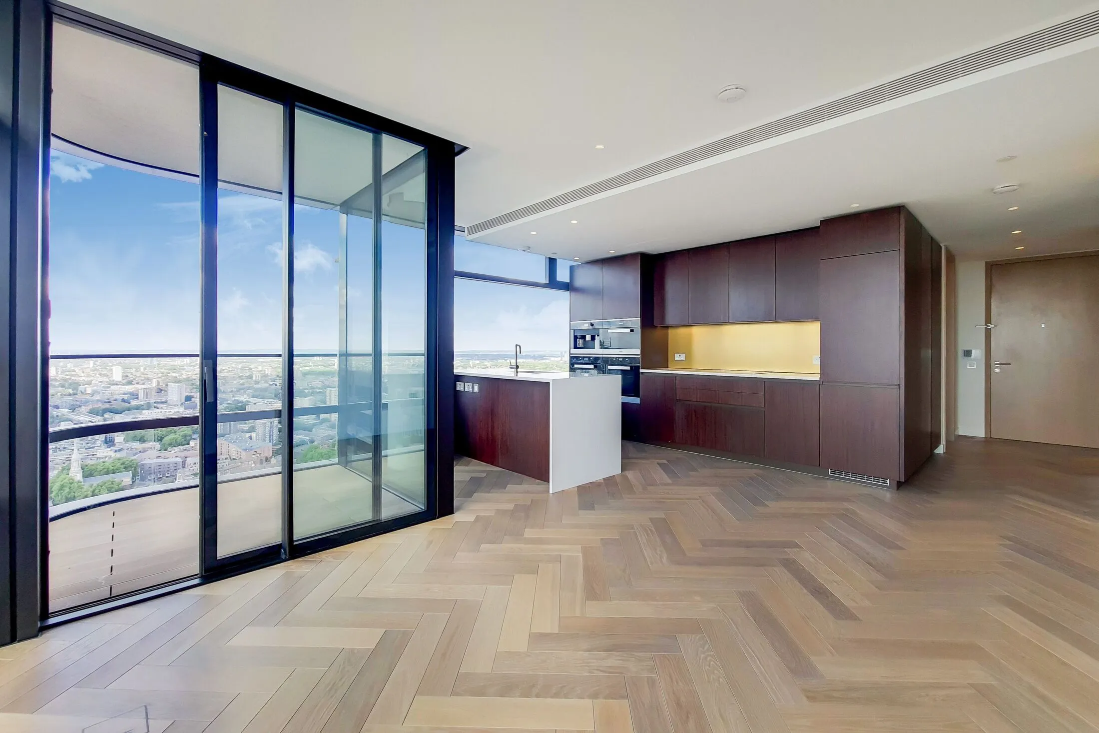 Flat Appold Street in Greater London