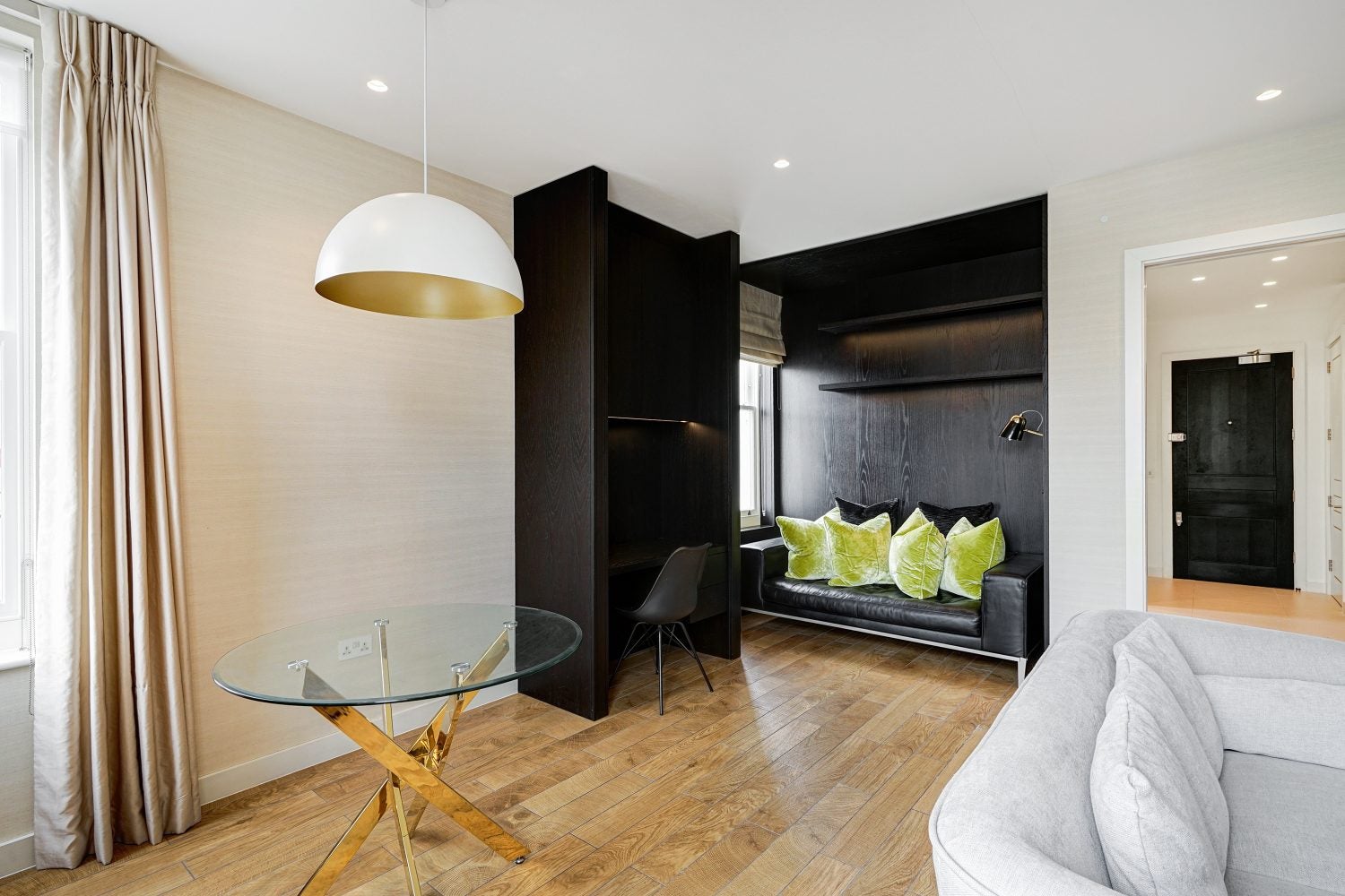 Flat King's Road in Greater London