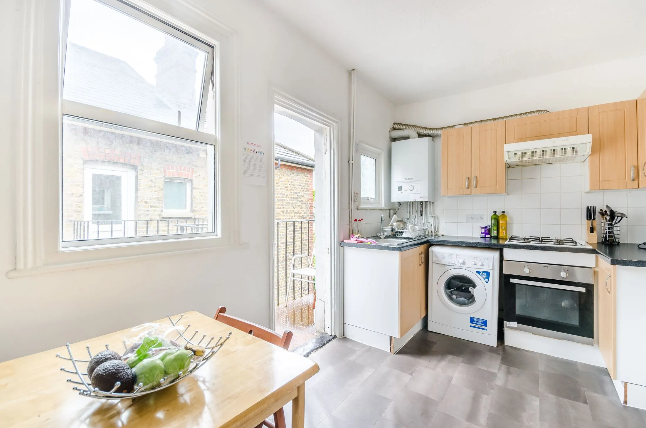 Flat Weir Road in Greater London