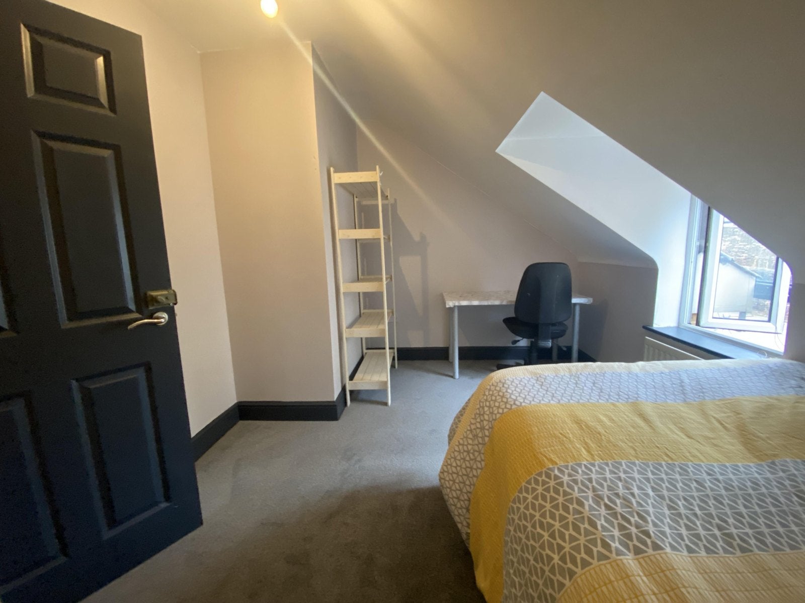 Room Estuary Reach in Gillingham